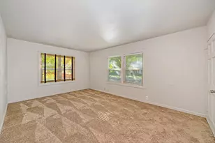 4555 71st St, Sacramento, CA 95820 - Photo 5