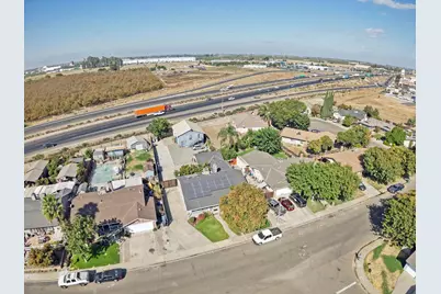2450 Branding Iron Drive, Turlock, CA 95380 - Photo 43