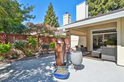 2 Free River Ct, Sacramento, CA 95831 - Photo 11