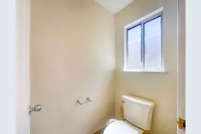 5457 N Ensanada Avenue, Fresno, CA 93723 - Photo 21