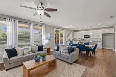 401 Broadleigh Court, Roseville, CA 95747 - Photo 9