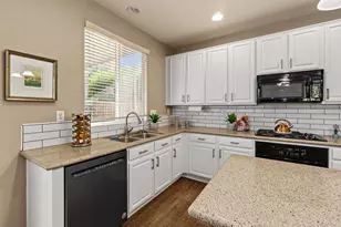 401 Broadleigh Ct, Roseville, CA 95747 - Photo 27