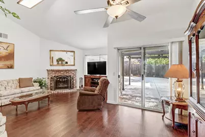 8248 Cliffe Way, Sacramento, CA 95828 - Photo 5