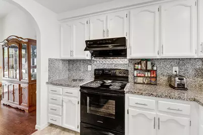 8248 Cliffe Way, Sacramento, CA 95828 - Photo 13