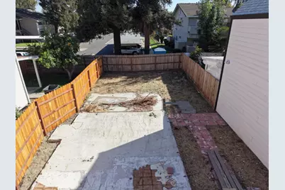 402 Golf Circle #E, Manteca, CA 95337 - Photo 7