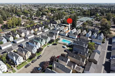 402 Golf Circle #E, Manteca, CA 95337 - Photo 5