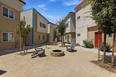 3131 W Street, Sacramento, CA 95817 - Photo 1
