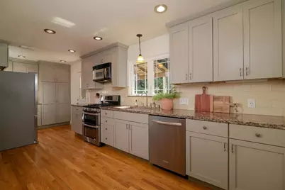 2368 Irvin Way, Sacramento, CA 95822 - Photo 5
