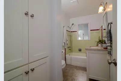 2368 Irvin Way, Sacramento, CA 95822 - Photo 17