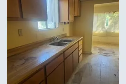 7665 Old Auburn Road, Citrus Heights, CA 95610 - Photo 11