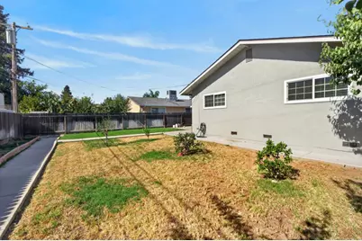 136 4th Avenue, Galt, CA 95632 - Photo 5