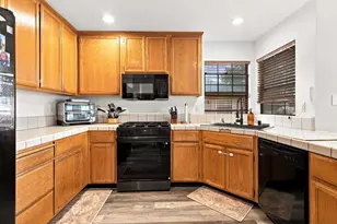 996 Beaver Park Way, Galt, CA 95632 - Photo 9