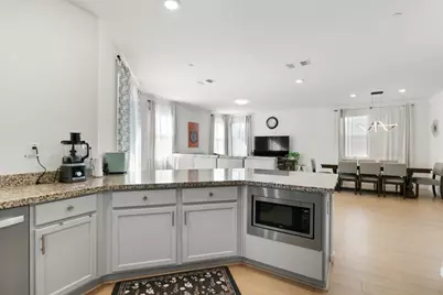 10464 Angsley Drive, Elk Grove, CA 95757 - Photo 5