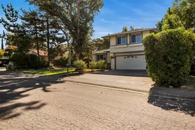 8240 Holly Oak Street, Citrus Heights, CA 95610 - Photo 3