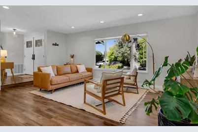 8240 Holly Oak Street, Citrus Heights, CA 95610 - Photo 9