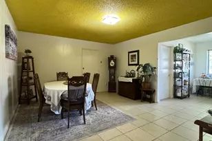 916 Bell Air Dr, Sacramento, CA 95822 - Photo 5
