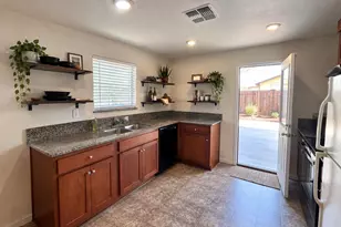 785 Dean Ct, Merced, CA 95341 - Photo 3