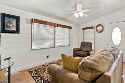 E Yosemite Avenue #186, Manteca, CA 95336 - Photo 11