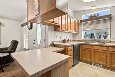 E Yosemite Avenue #186, Manteca, CA 95336 - Photo 19