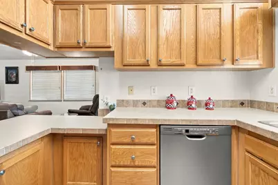E Yosemite Avenue #186, Manteca, CA 95336 - Photo 25