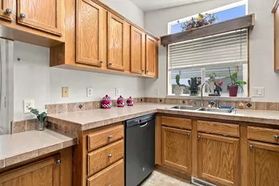 E Yosemite Avenue #186, Manteca, CA 95336 - Photo 21