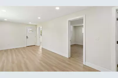 4901 Parker Avenue, Sacramento, CA 95820 - Photo 17