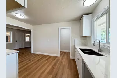 6837 Stoneman Drive, North Highlands, CA 95660 - Photo 9