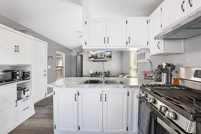 Moffat Boulevard #36, Manteca, CA 95336 - Photo 9