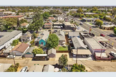 237 S Pleasant Avenue, Lodi, CA 95240 - Photo 49
