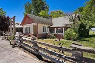 708 Center Rd, Susanville, CA 96130 - Photo 3