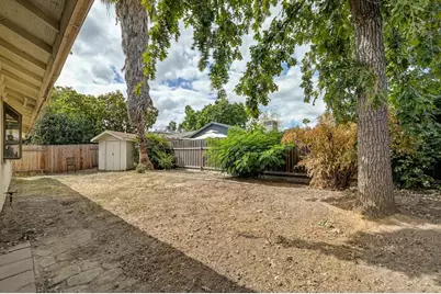 7917 Daffodil Way, Citrus Heights, CA 95610 - Photo 13