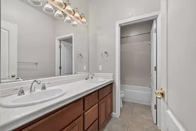 2114 Woodbine Avenue, Manteca, CA 95337 - Photo 27