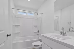 7601 Kobuk Vly Cir, Sacramento, CA 95829 - Photo 11