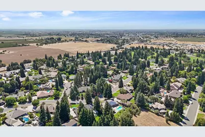 10117 Del Almendra Drive, Oakdale, CA 95361 - Photo 71