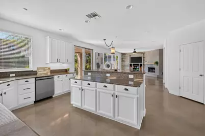 701 Rolling Green Drive, West Sacramento, CA 95605 - Photo 19