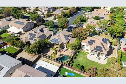 701 Rolling Green Drive, West Sacramento, CA 95605 - Photo 59