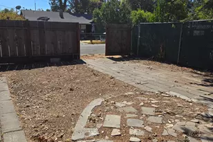 2052 S Tuxedo Ave, Stockton, CA 95204 - Photo 43
