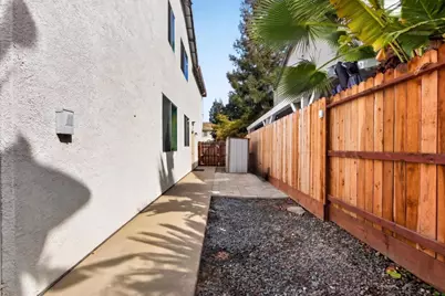 2349 Medallion Way, Lodi, CA 95242 - Photo 59