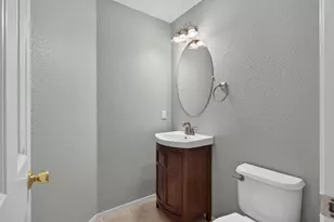 2349 Medallion Way, Lodi, CA 95242 - Photo 19