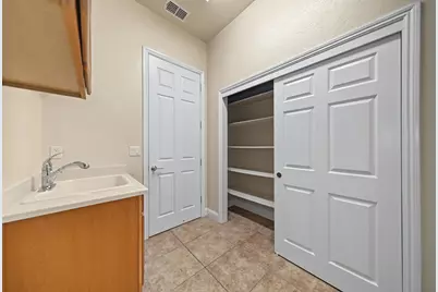 1228 Maple Leaf Court, Manteca, CA 95336 - Photo 53