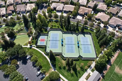 1228 Maple Leaf Court, Manteca, CA 95336 - Photo 75
