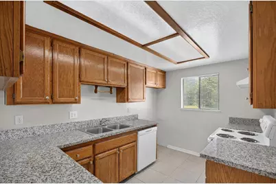 908 Wilma Drive, Modesto, CA 95351 - Photo 7
