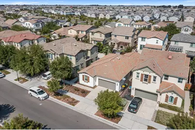 2389 Middlebury Drive, Lathrop, CA 95330 - Photo 37
