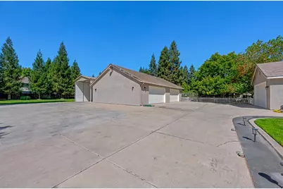 6220 Yorkshire Drive, Atwater, CA 95301 - Photo 7