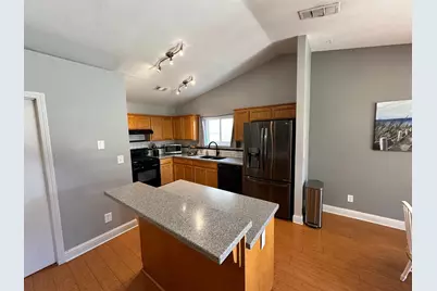 1907 Korbel Court, Stockton, CA 95210 - Photo 7