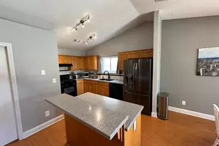 1907 Korbel Ct, Stockton, CA 95210 - Photo 7