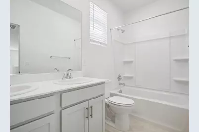 2447 Golden Bear St, Manteca, CA 95337 - Photo 9