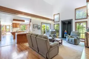 8826 Heritage Ct, Redding, CA 96001 - Photo 5