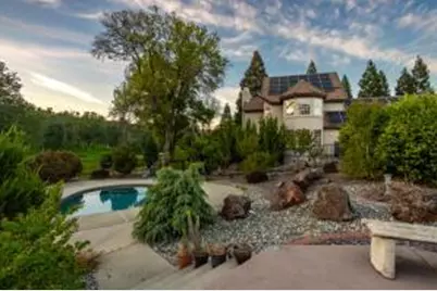 8826 Heritage Ct, Redding, CA 96001 - Photo 41