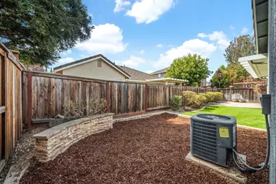 3614 Bayport Place, Elk Grove, CA 95758 - Photo 47